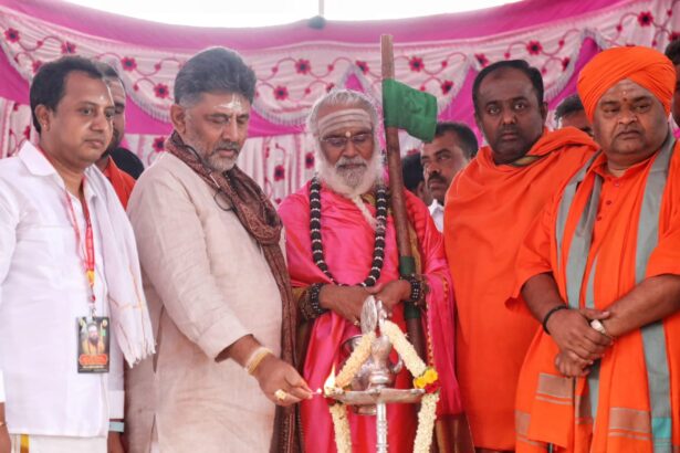 ತಾಯಿ- ತಂದೆ- ಗುರು ಸಮಾಜದ ಮೂರು ಕಣ್ಣುಗಳು-ಡಿಸಿಎಂ