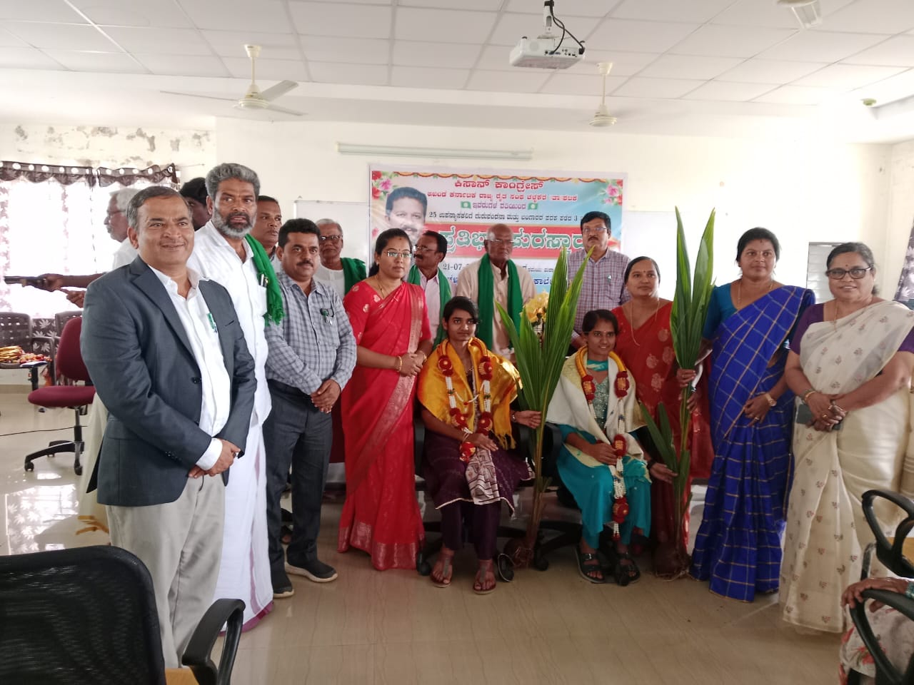 ರಾಜ್ಯಕ್ಕೆ ಕೀರ್ತಿ ತಂದ ಚಳ್ಳಕೆರೆ ಸರ್ಕಾರಿ ಇಂಜಿನಿಯರಿಂಗ್ ಕಾಲೇಜ್ ವಿದ್ಯಾರ್ಥಿನಿಯರು