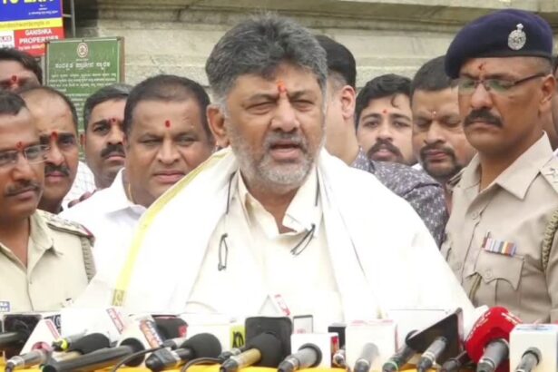 ಡಿ.ಕೆ.ಶಿವಕುಮಾರ್ ವಿರುದ್ಧ ದಾಖಲಾಗಿದ್ದ ಕ್ರಿಮಿನಲ್ ಮಾನನಷ್ಟ ಮೊಕದ್ದಮೆಗೆ ತಡೆ ನೀಡಿದ ಹೈಕೋರ್ಟ್