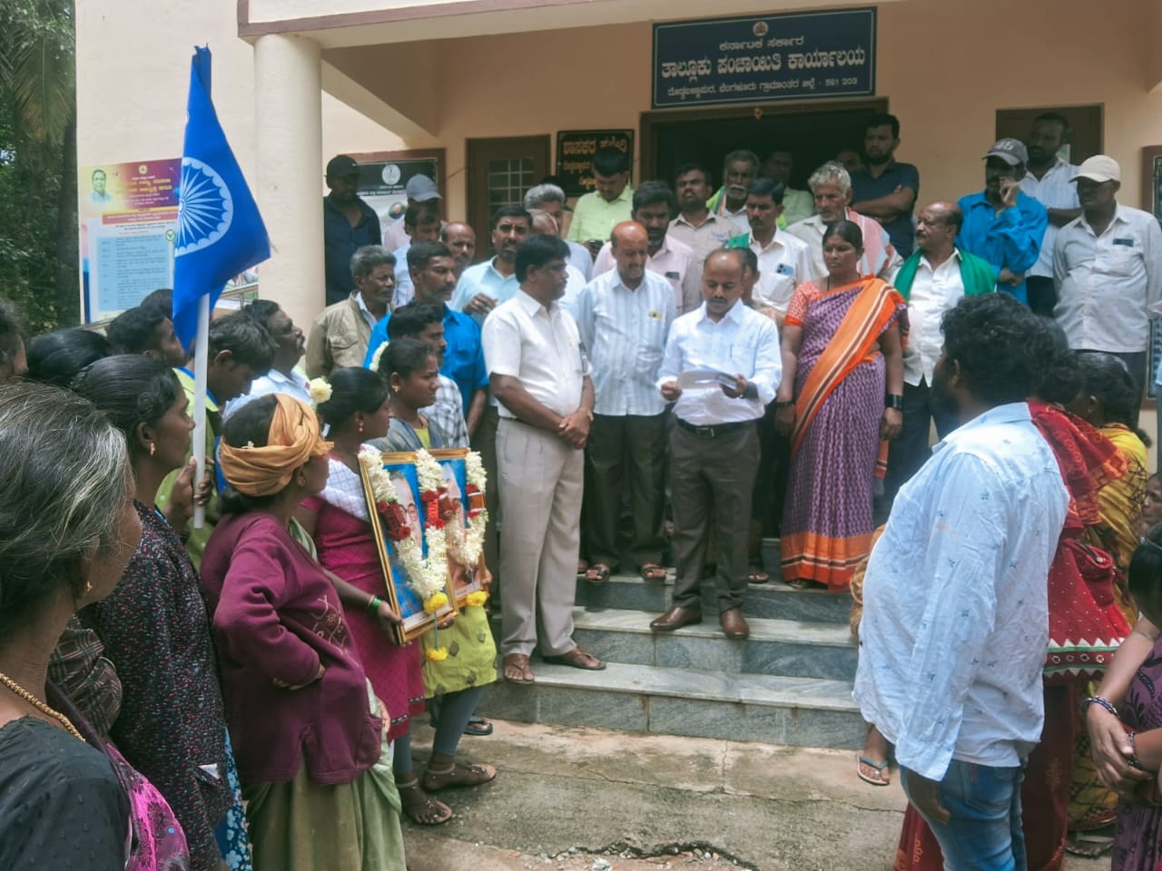 ಆಶ್ರಯ ನಿವೇಶನಗಳು ಶ್ರೀಮಂತರ ಪಾಲು-ದಲಿತರ ಆಕ್ರೋಶ