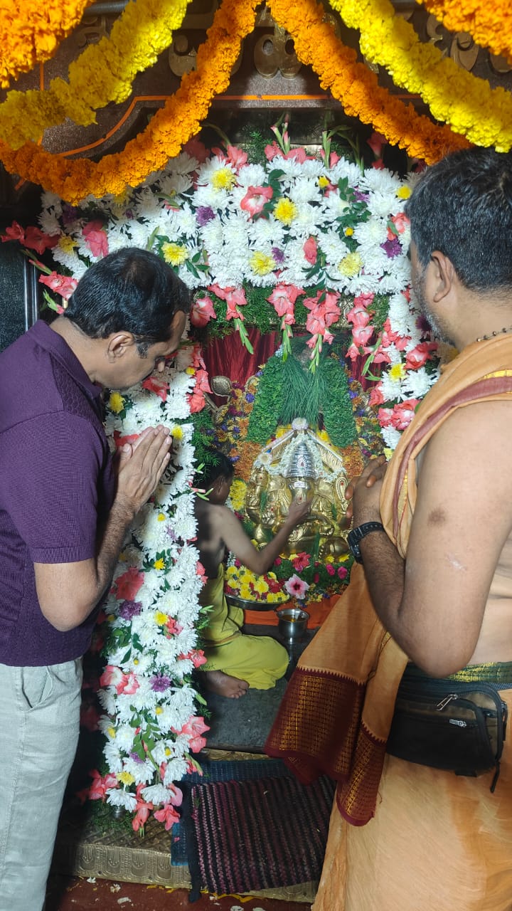 ಜಿಲ್ಲಾಧಿಕಾರಿಗಳಿಂದ ಗಣಪತಿಗೆ ವಿಶೇಷ ಪೂಜೆ