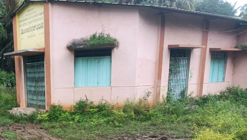 ಡಾ. ಬಿ.ಆರ್ ಅಂಬೇಡ್ಕರ್ ಮಿನಿ  ಭವನ ನಿರ್ವಹಣೆ ನಿರ್ಲಕ್ಷ