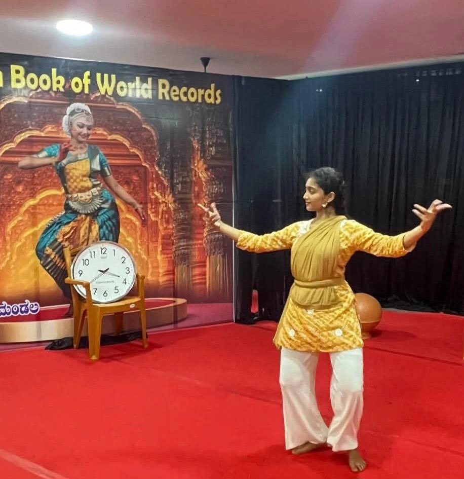 ಕನ್ನಡ ನಾಡಿನ ಸಾಂಸ್ಕೃತಿಕ ಹಿರಿಮೆ ವಿಶ್ವಕ್ಕೆ ಪಸರಿಸಿದ ದೀಕ್ಷಾ