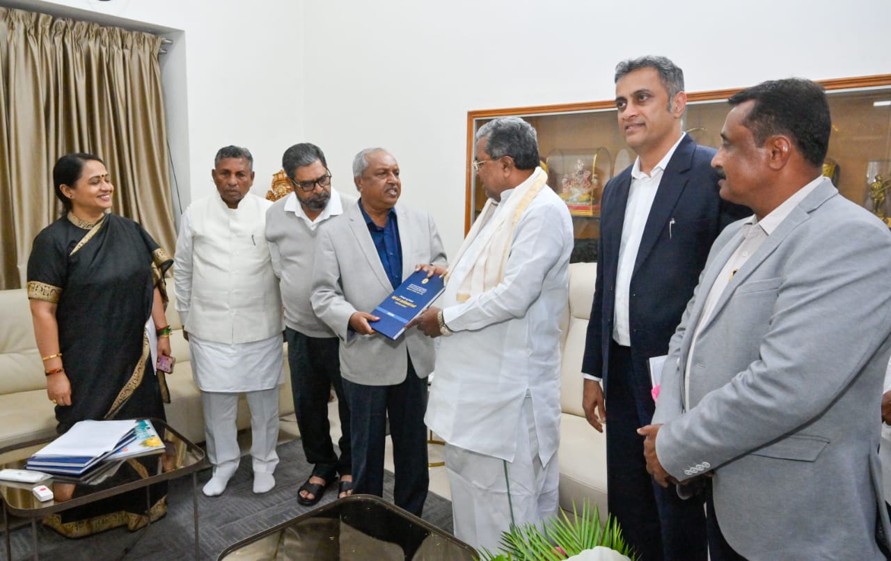 ತನಿಖಾ ವರದಿ ಸಲ್ಲಿಸಿದ ನ್ಯಾ.ನಾಗಮೋಹನ ದಾಸ್ ಸಮಿತಿ