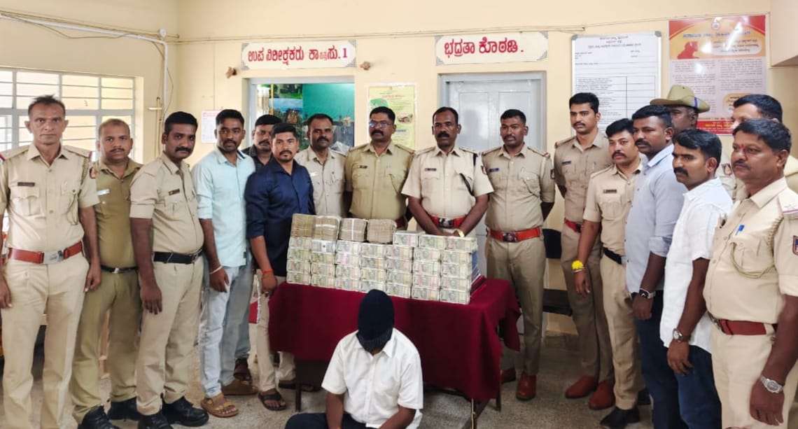 ಚಳ್ಳಕೆರೆ ಪೊಲೀಸರ ಮಿಂಚಿನ ಕಾರ್ಯಾಚರಣೆ ಆರೋಪಿ ಬಂಧನ, 96 ಲಕ್ಷ ವಶ