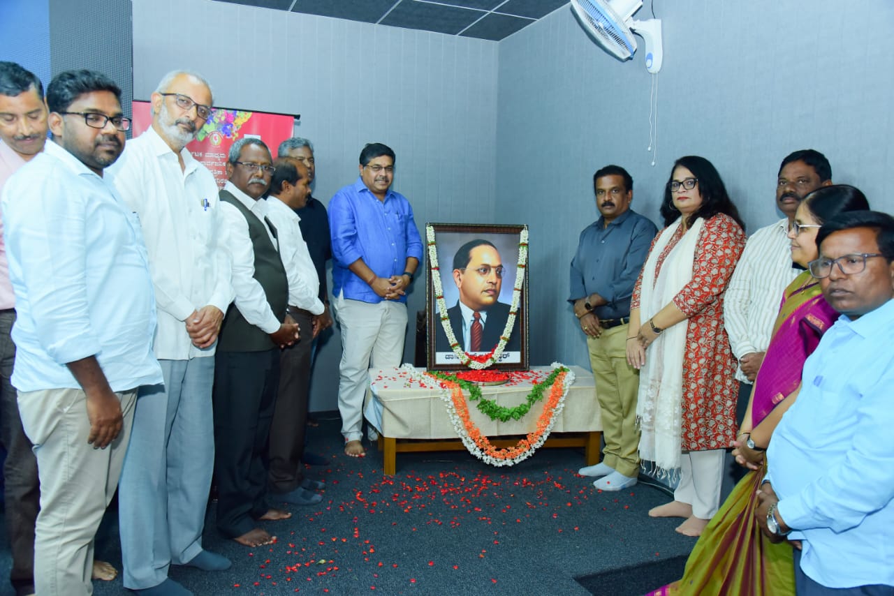 ದಲಿತರಿಗೆ ಆರ್ಥಿಕ, ಸಾಮಾಜಿಕ ಸಮಾನತೆ ಇಲ್ಲದ ರಾಜಕೀಯ ಸಮಾನತೆ ಉಪಯೋಗವಿಲ್ಲ-ಉಮಾಪತಿ