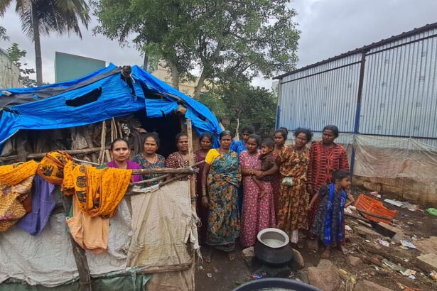 ದಲಿತರ ಪಾಲಿಗೆ ರಸ್ತೆಯೇ ಸ್ನಾನ ಗೃಹ, ಚರಂಡಿಯೇ ಶೌಚಾಲಯ!?