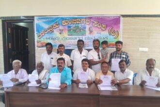 ಜಾತಿ ಕಾಲಂ ನಲ್ಲಿ ಕುಂಚಿಟಿಗ ಎಂದು ಬರೆಸಿ- ಸಿ. ವಿ. ಲಕ್ಷ್ಮೀಪತಯ್ಯ