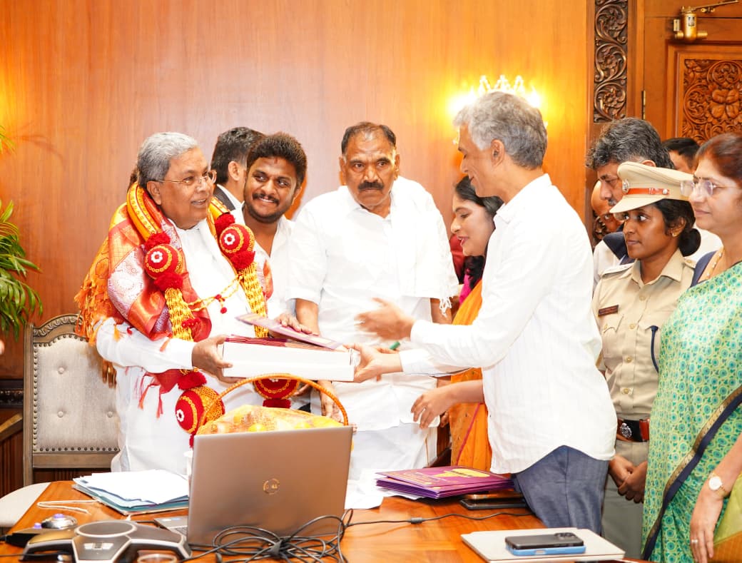 ಸಿಎಂಗೆ ಹಾಸನಾಂಬೆ ಉತ್ಸವಕ್ಕೆ ಆಮಂತ್ರಣ ನೀಡಿದ ಕೃಷ್ಣಭೈರೇಗೌಡ