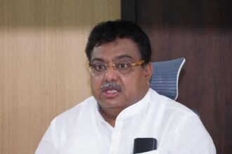 ಸಿಎಂ ಆಗುವ ಅರ್ಹತೆ ಜಾರಕಿಹೊಳಿ ಸೇರಿ ಹಲವರಿಗಿದೆ ಆದರೆ ಕುರ್ಚಿ ಖಾಲಿಯಿಲ್ಲ