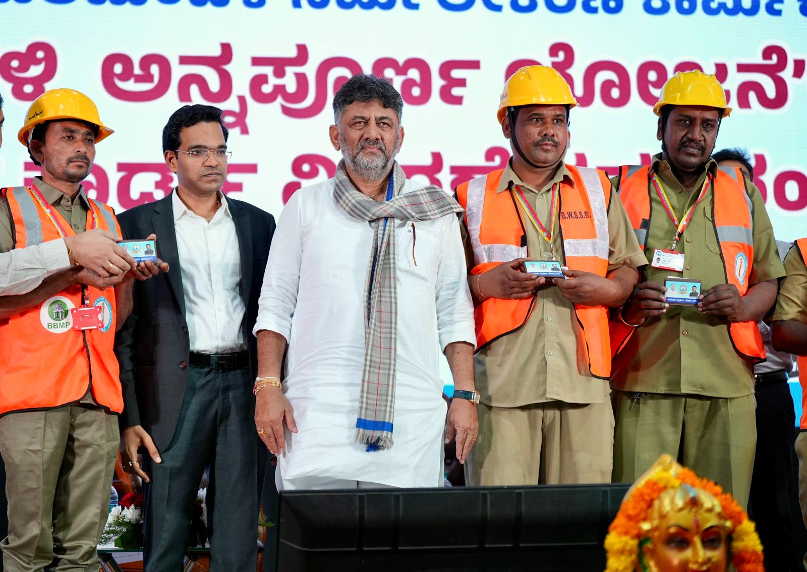 ಕಾರ್ಮಿಕರ ಕ್ಷೇಮ ನಮ್ಮ ಆದ್ಯತೆ!