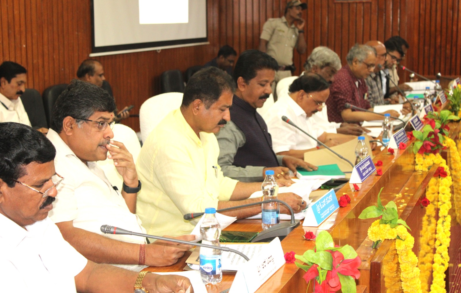 ಎಸ್‍ಎಸ್‍ಎಲ್‍ಸಿ ಕಳಪೆ ಫಲಿತಾಂಶ: ಶಾಲೆಗಳಿಗೆ ನೋಟಿಸ್- ಸಚಿವ ಡಿ.ಸುಧಾಕರ್