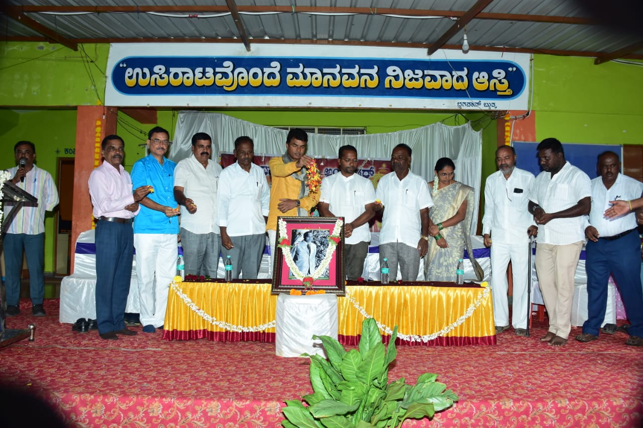 ಸರ್ಕಾರಿ ಕೆಲಸ ಸಿಗುತ್ತದೆಂದು ಓದಬೇಡಿ-ಜಿಎಸ್ ಮಂಜುನಾಥ್