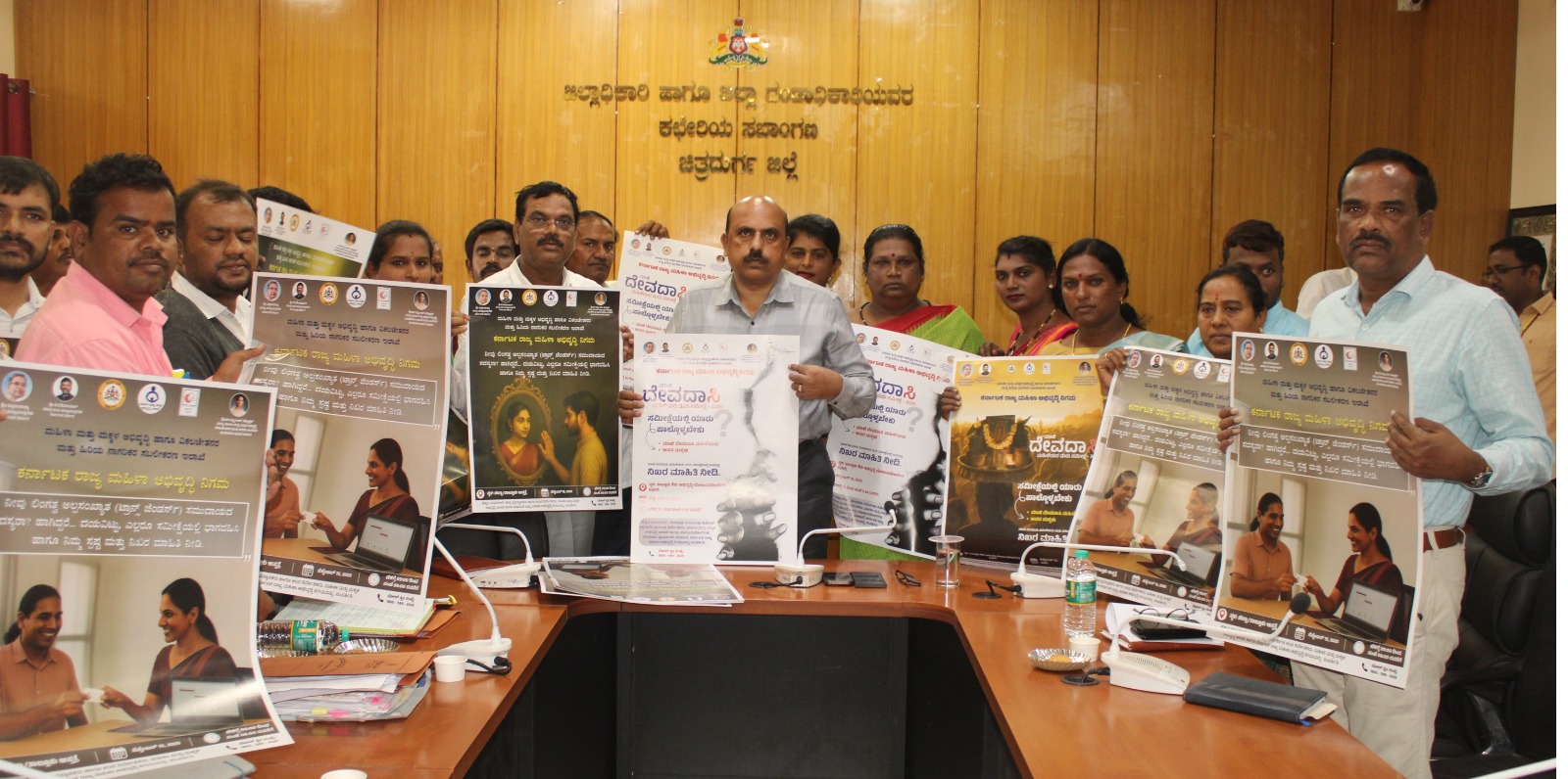 ಮಹಿಳೆಯರ ಸಮೀಕ್ಷೆ ಕಾರ್ಯಕ್ಕೆ ಚಾಲನೆ ನೀಡಿದ ಜಿಲ್ಲಾಧಿಕಾರಿ ವೆಂಕಟೇಶ್