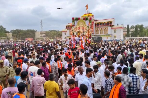 ಅದ್ಧೂರಿಯಾಗಿ ನಡೆದ ದಾವಣಗೆರೆಯ ಹಿಂದೂ ಮಹಾಗಣಪತಿ ಶೋಭಾಯಾತ್ರೆ