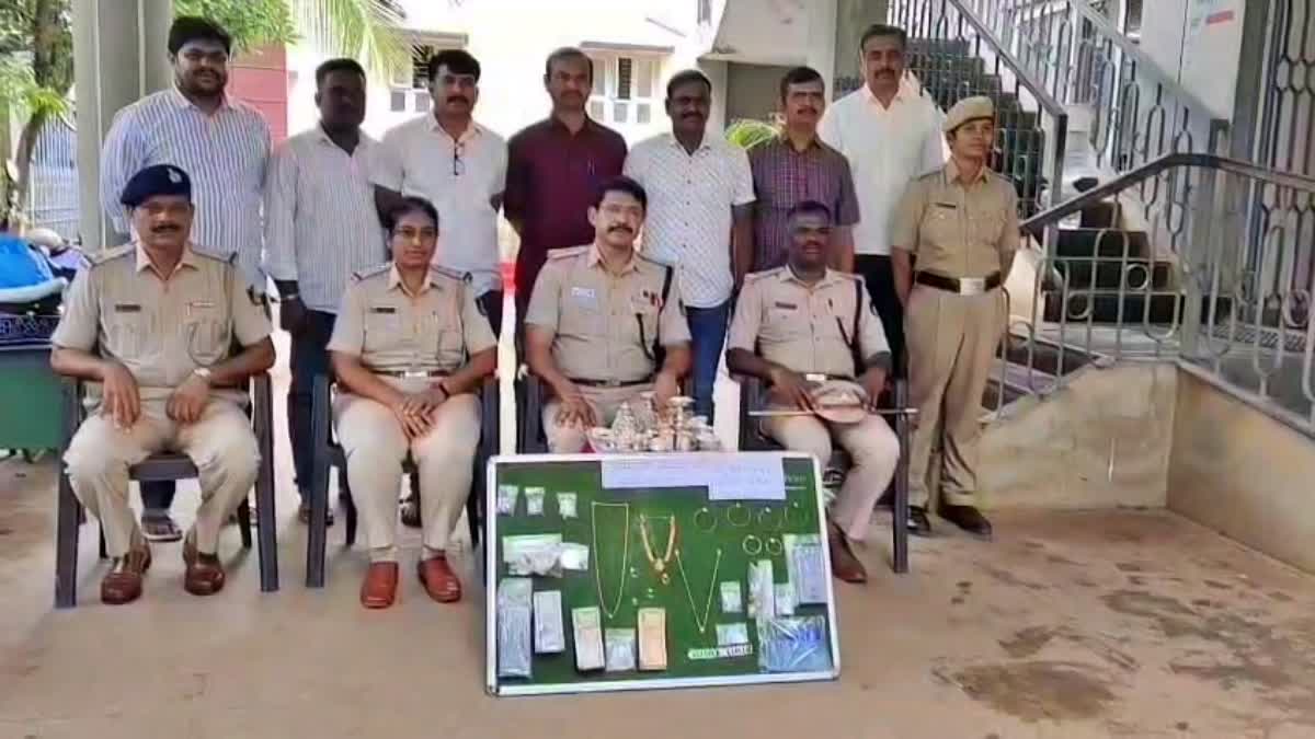 ಬೀಗ ಹಾಕಿದ ಮನೆಗಳ ಕಳವು ಮಾಡುತ್ತಿದ್ದ ಅಂತರ್​​​​ ರಾಜ್ಯ ಕಳ್ಳರ ಬಂಧನ