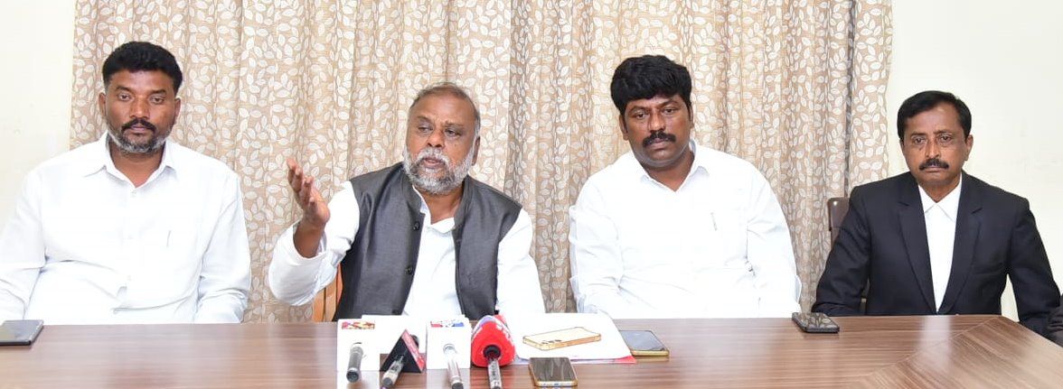 ಮಾದಿಗರ ಸಂಖ್ಯೆ ಕುಗ್ಗಿಸಲು ಯತ್ನ-ಮಾಜಿ ಸಚಿವ ಆಂಜನೇಯ