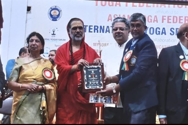 ಯೋಗ ಕಾರ್ಯದರ್ಶಿ ನಟರಾಜ್ ಸನ್ಮಾನ