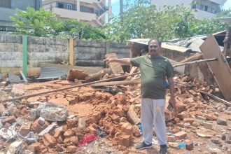 ಯಾವುದೇ ಮಾಹಿತಿ ನೀಡದೆ ವಾಸದ ಮನೆ ದ್ವಂಸ