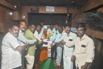 ಕನ್ನಡ ರಾಜ್ಯೋತ್ಸವ ಕರಪತ್ರ ಬಿಡುಗಡೆ