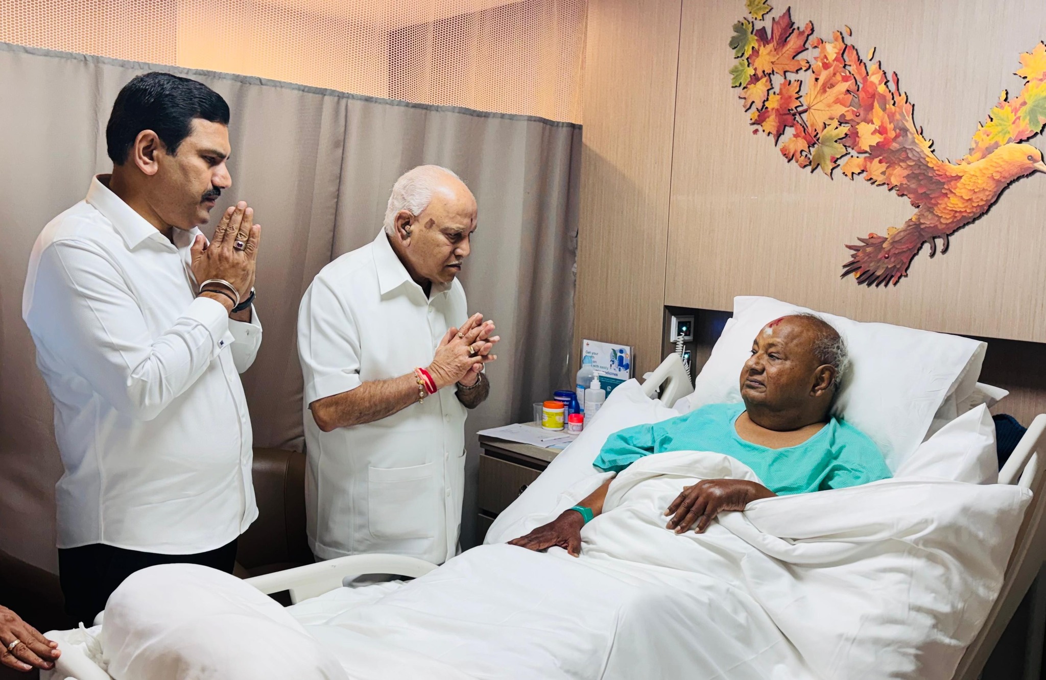 ದೇವೇಗೌಡರ ಆರೋಗ್ಯ ವಿಚಾರಿಸಿದ ಬಿಜೆಪಿ ನಾಯಕ ಬಿ.ವೈ ಯಡಿಯೂರಪ್ಪ