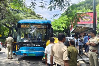 ಬಸ್ ಚಾಲಕನಿಗೆ ಪಿಡ್ಸ್‌, ಆಟೋ, ಕಾರು, ಬೈಕ್ ಗಳಿಗೆ ಡಿಕ್ಕಿ