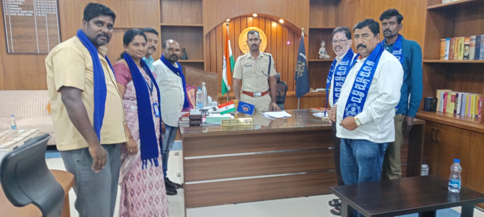 ಅವಾಚ್ಯ ಶಬ್ದಗಳಿಂದ ನಿಂದಿಸಿ ಅಗೌರವವಾಗಿ ನಡೆದುಕೊಂಡ ಪೊಲೀಸ್ ಅಧಿಕಾರಿಗಳ ವಿರುದ್ಧ ಕ್ರಮ ಜರುಗಿಸಿ