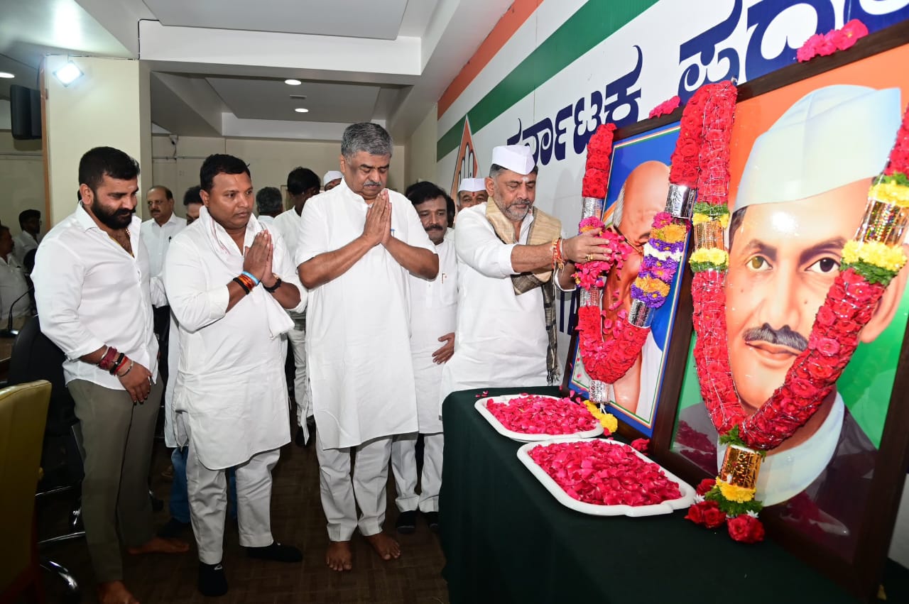 ಗಾಂಧೀಜಿಯವರ ಮಹಾನ್ ಸ್ವರೂಪ ನಮ್ಮ ದೇಶಕ್ಕೆ ಬೆಳಕಾಗಿದೆ