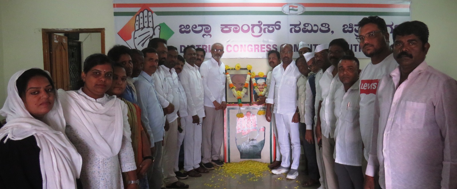 ಸತ್ಯ ಮತ್ತು ಅಹಿಂಸೆ ಬದಲಿಗೆ ದ್ವೇಷ, ಅಸೂಯೆ ತುಂಬಿದೆ