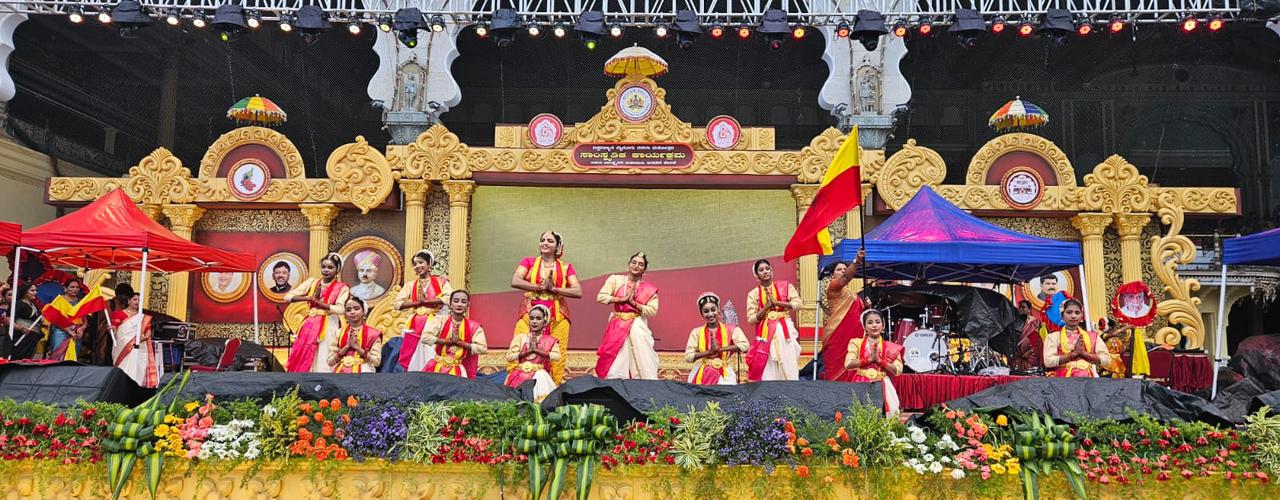 ಮೈಸೂರು ದಸರಾ ಹಬ್ಬದಲ್ಲಿ ದೆಹಲಿ ಕನ್ನಡ ಮಕ್ಕಳ ಭವ್ಯ ನರ್ತನ