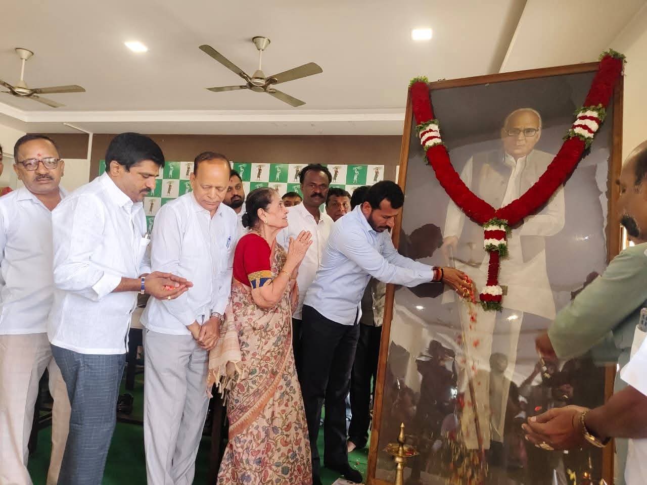 ಜಯಪ್ರಕಾಶ್ ನಾರಾಯಣ್ ಅವರ ಜನ್ಮದಿನಾಚರಣೆ