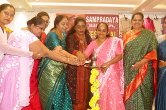 ಕೈಗೆಟುಕುವ ದರದಲ್ಲಿ ಸೀರೆಗಳ ಮಾರಾಟ