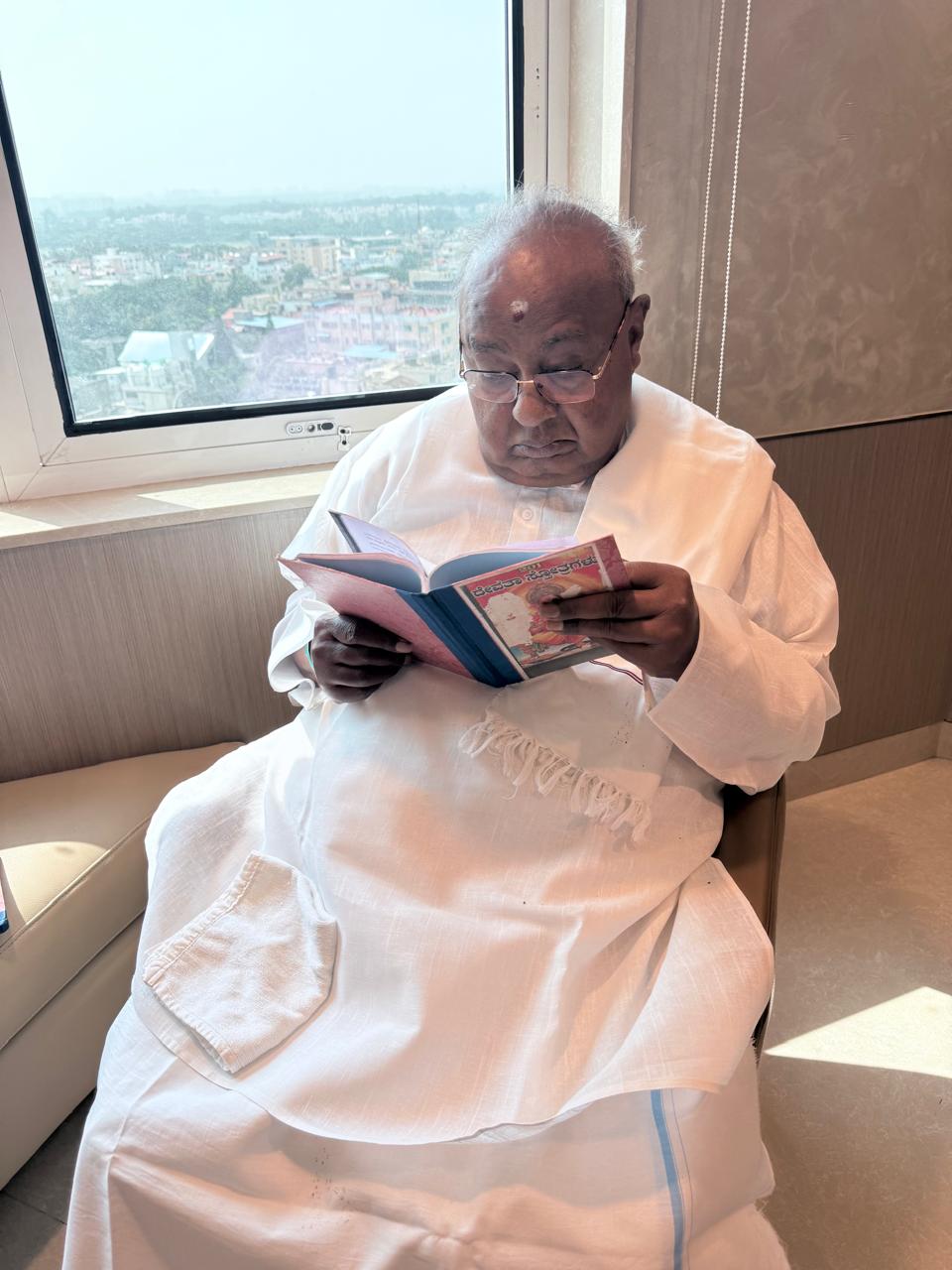 ಸಂಪೂರ್ಣ ಗುಣಮುಖರಾಗಿ ಮನೆರೆ ತೆರಳಿದ ದೇವೇಗೌಡರು