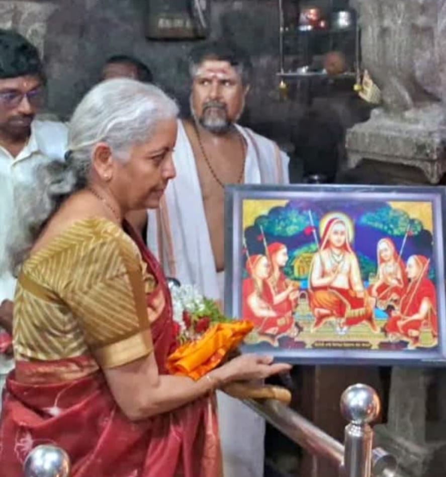 ಹಂಪಿಗೆ ಭೇಟಿ ನೀಡಿದ ವಿತ್ತ ಸಚಿವೆ ನಿರ್ಮಲಾ ಸೀತಾರಾಮನ್