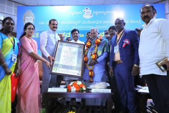 ಸಂವಿಧಾನ ವಿರೋಧಿಗಳ ಬಗ್ಗೆ ಎಚ್ಚರವಿರಲಿ-ಸಿದ್ದರಾಮಯ್ಯ