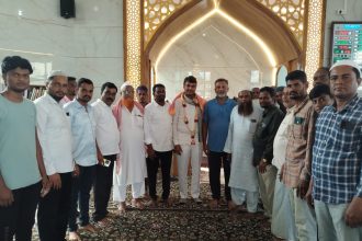 ಜಾಮಿಯಾ ಮಸೀದಿಗೆ ಭೇಟಿ ನೀಡಿದ ಆದಿ ಜಾಂಬವ ನಿಗಮದ ಅಧ್ಯಕ್ಷ ಮಂಜುನಾಥ್