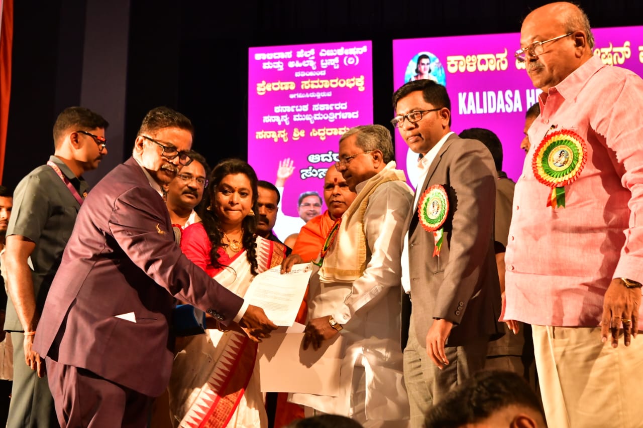 ಪ್ರತಿಭಾವಂತ ಒಬಿಸಿ ವಿದ್ಯಾರ್ಥಿಗಳನ್ನು ಗೌರವಿಸುವುದು ಪ್ರಶಂಸಾರ್ಹ ಕಾರ್ಯ-ಸಿಎಂ