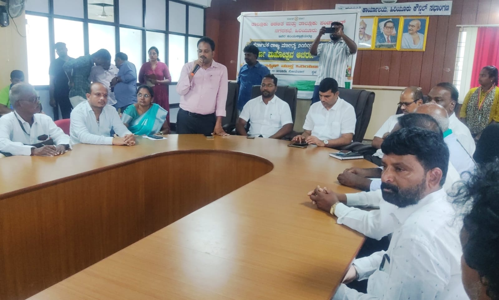 ಪ್ಲಾಸ್ಟಿಕ್ ಮುಕ್ತ ಸಮಾಜ ನಿರ್ಮಾಣ ಗುರಿಯಾಗಲಿ: ಎಂ ಸಿದ್ದೇಶ್