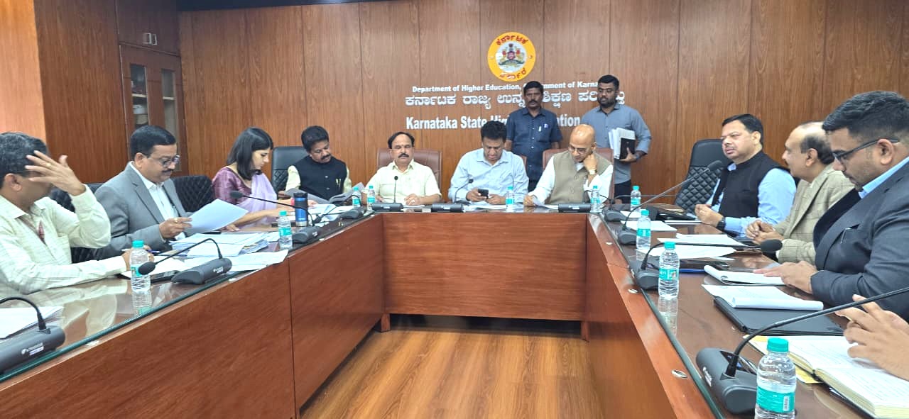 ಜಿಲ್ಲಾಧಿಕಾರಿಗಳ ಕಚೇರಿಗೆ ವೈದ್ಯಕೀಯ ಕಾಲೇಜು ಸ್ಥಳಾಂತರಕ್ಕೆ ವೈದ್ಯಕೀಯ ಶಿಕ್ಷಣ ಸಚಿವರ ಸಮ್ಮತಿ-ಸಚಿವ ಸುಧಾಕರ್