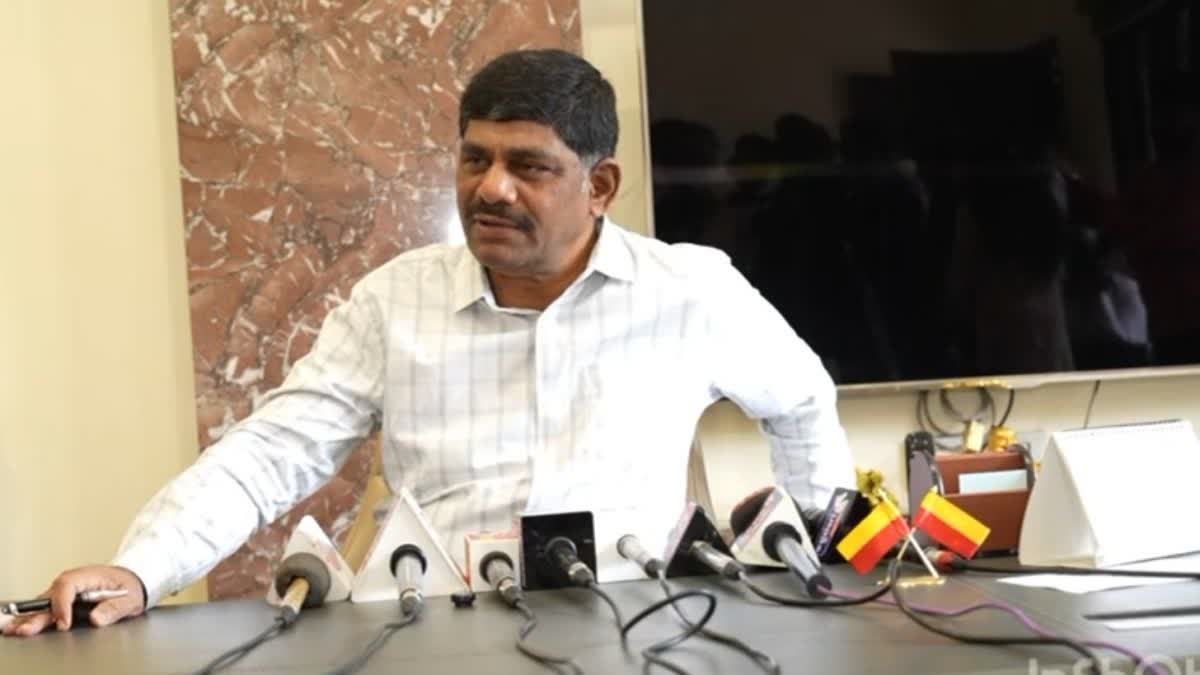 ಹಣೆಯಲ್ಲಿ ಬರೆದಿದ್ದರೆ ಸಿಎಂ ಆಗ್ತಾರೆ-ಡಿಕೆ ಸುರೇಶ್