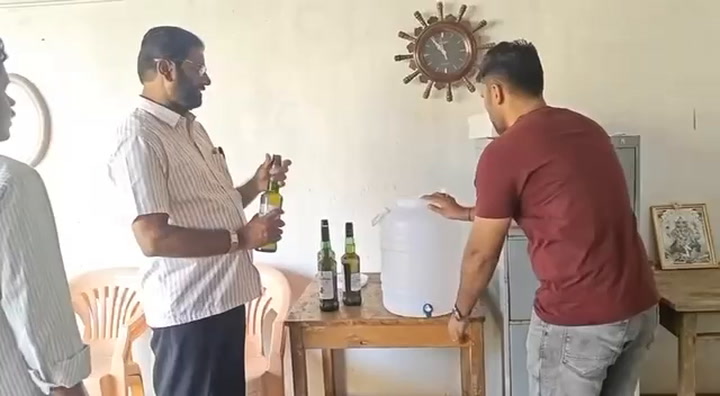 ಡಿಡಿಪಿಐ ಕಚೇರಿಯಲ್ಲಿ ಎಣ್ಣೆ ಪಾರ್ಟಿ ಮಾಡಿದ್ದ 5 ಮಂದಿ ಅಮಾನತು