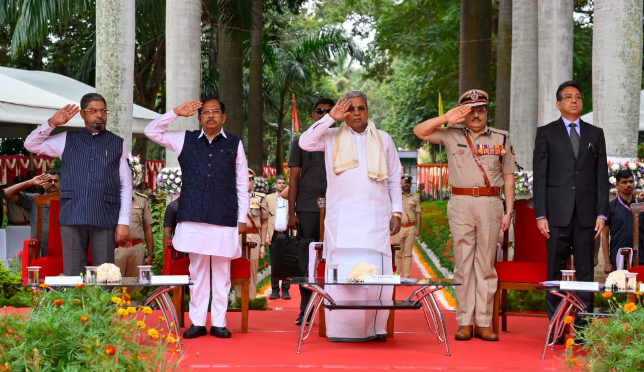 ಅನೈತಿಕ ಪೊಲೀಸ್ ಗಿರಿಗೆ ಕಡಿವಾಣ: ಸಿಎಂ