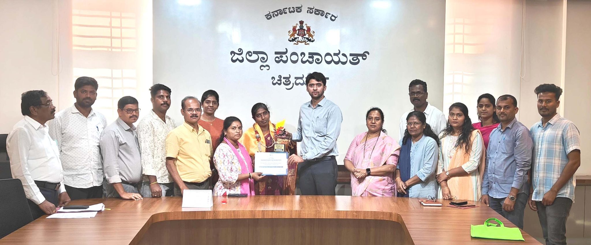 ವಿವಿಪುರ ಶ್ರೀರಾಮ ಆತ್ಮ ಮಹಿಳಾ ಸ್ವ ಸಹಾಯ ಗುಂಪಿಗೆ ರಾಜ್ಯ ಪ್ರಶಸ್ತಿ