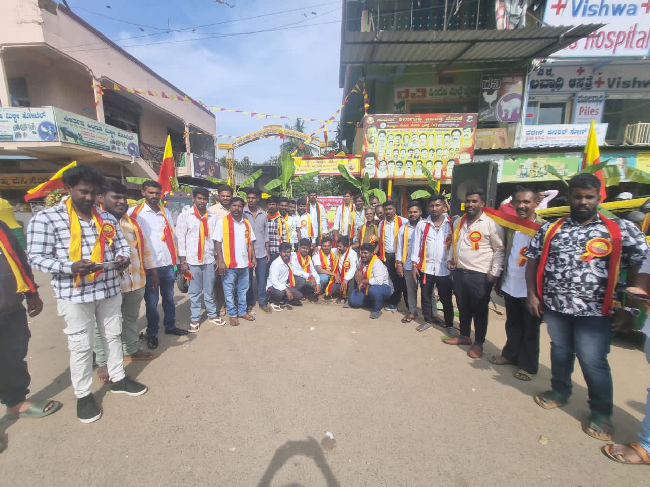 ಭುವನೇಶ್ವರಿ ಆಟೋ ಚಾಲಕರ ಸಂಘದಿಂದ ರಾಜ್ಯೋತ್ಸವ ಆಚರಣೆ