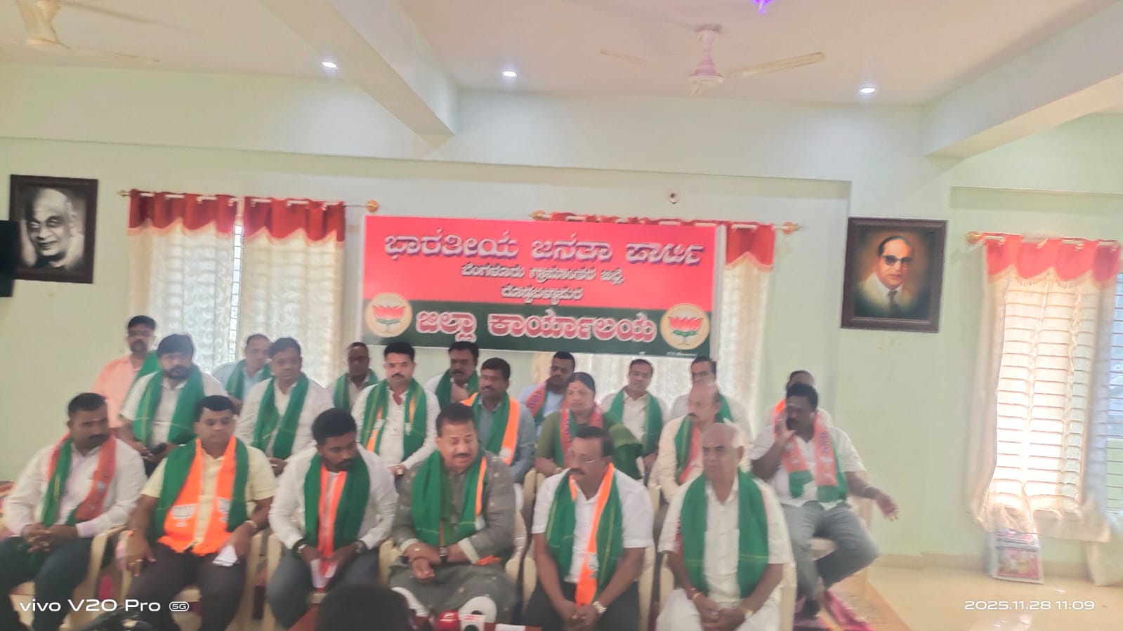 ರೈತರ ಬೆಳೆಗಳಿಗೆ ಎನ್ ಡಿಆರ್ ಎಫ್ ನಿಯಮಾನುಸಾರ ಪರಿಹಾರ ನೀಡಲು ವಿಶ್ವನಾಥ್ ಆಗ್ರಹ