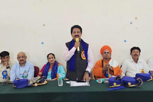 ಏಕಾಂಗಿಯಾಗಿ ಏಳುಸುತ್ತಿನ ಕೋಟೆ ರಕ್ಷಿಸಿದ ಕೀರ್ತಿ ಒನಕೆ ಓಬವ್ವಳದ್ದು: ಶಾಸಕ ರಘುಮೂರ್ತಿ