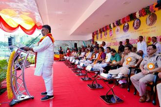 ಇಂಗ್ಲೀಷ್, ಹಿಂದಿ ಭಾಷೆ ಹಾವಳಿಯಿಂದ ಕನ್ನಡ ಭಾಷೆ ರಕ್ಷಿಸಬೇಕು: ಡಿಸಿಎಂ ಶಿವಕುಮಾರ್