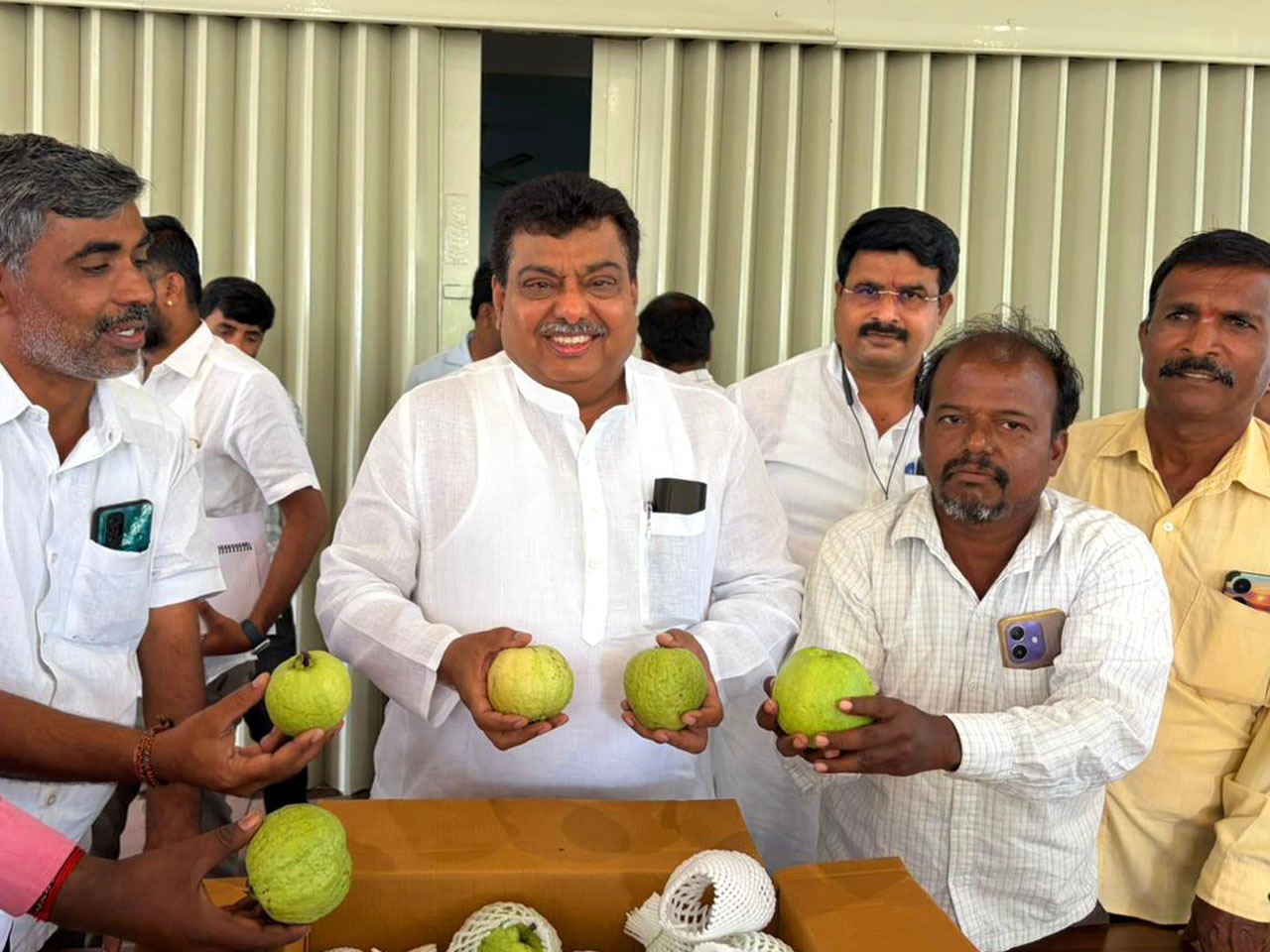 ರೈತರ ನೆಲದಲ್ಲಿ ಅರಳುತ್ತಿರುವ ಹಸಿರು ವಜ್ರ!