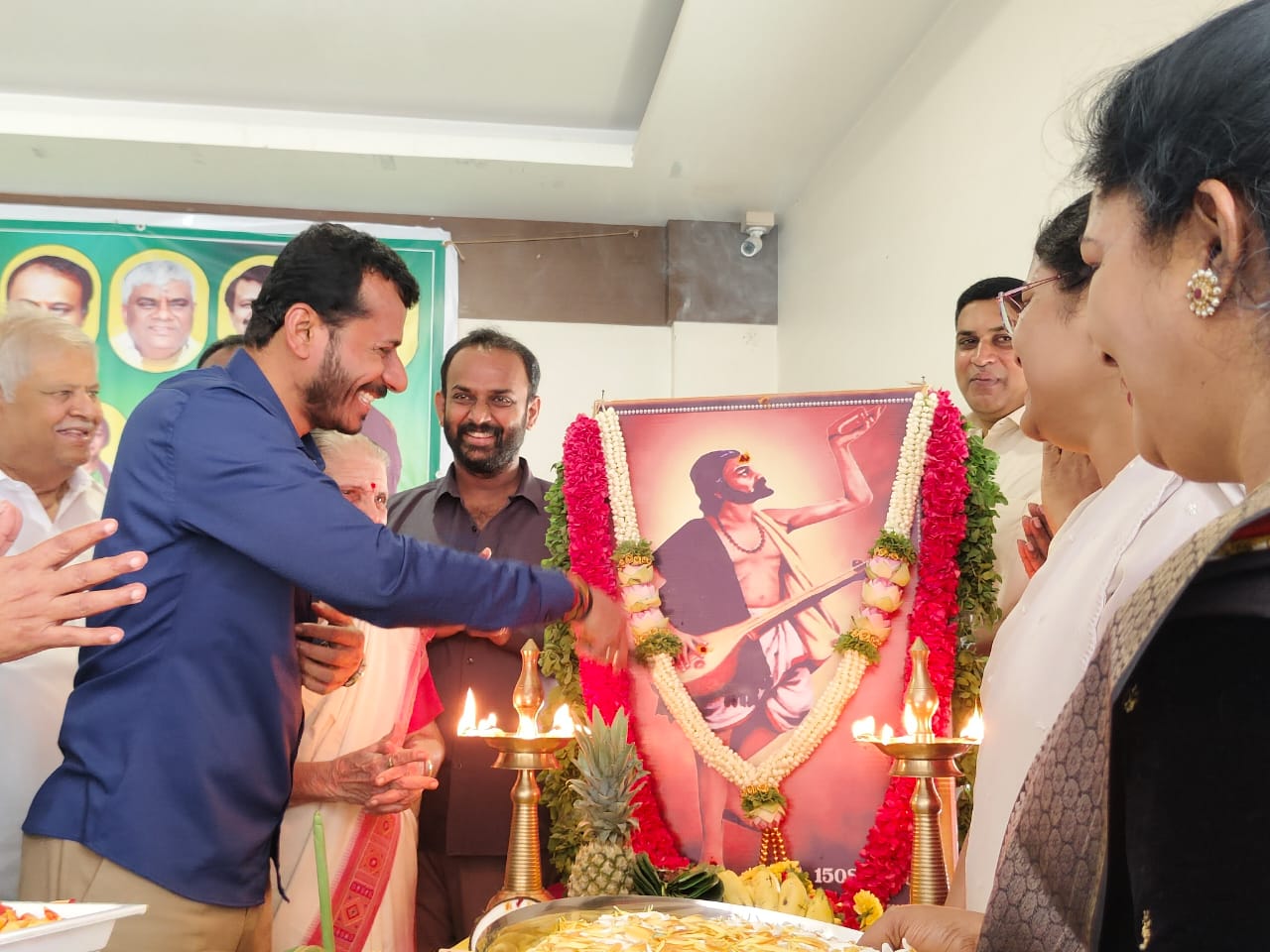 ಜೆಡಿಎಸ್ ಕಚೇರಿಯಲ್ಲಿ ದಾಸಶ್ರೇಷ್ಠ ಕನಕದಾಸರ ಜಯಂತಿ ಆಚರಣೆ