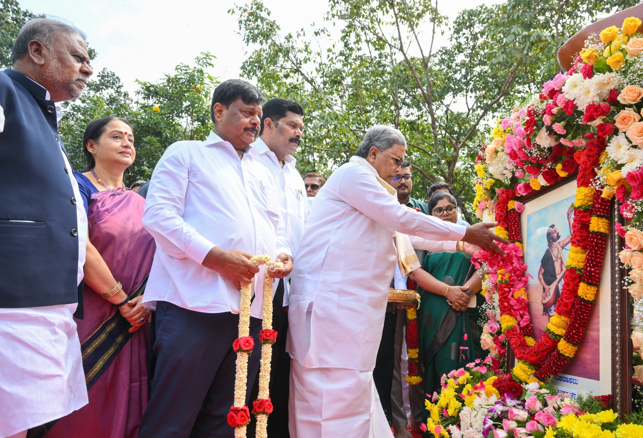 ಕನಕದಾಸರು ಕೇವಲ ಭಕ್ತರಾಗಿರದೇ ಒಬ್ಬ ದಾರ್ಶನಿಕರಾಗಿದ್ದರು: ಸಿದ್ದರಾಮಯ್ಯ